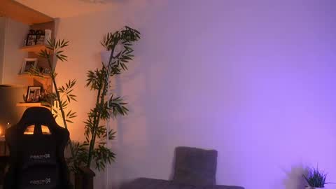  Jessica Pratt  IG jessicaxpratt online show from May 20, 2026, 9:10 pm