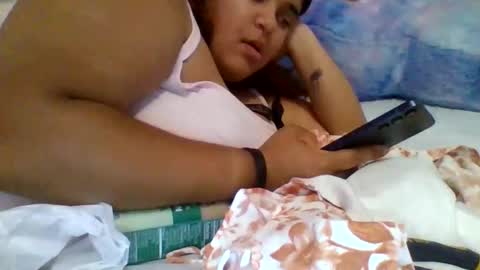 dovedianna online show from May 27, 2026, 1:57 am