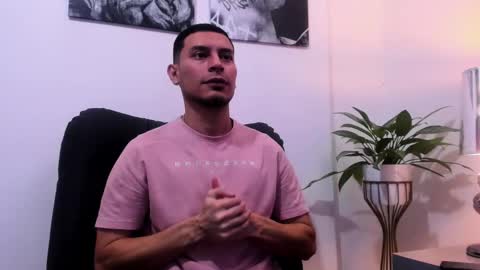 Snapshot of jessid_cutson chatting on February 11, 2025, 10:50 pm Jessid online show from February 11, 2025, 10:50 pm