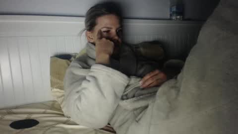 jessieryan online show from February 6, 2026, 4:39 am