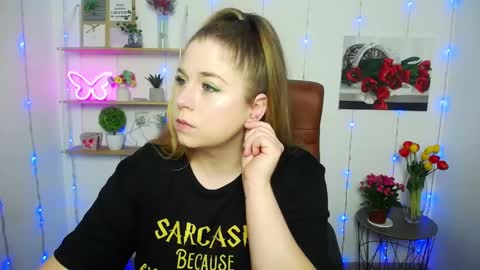 Jess online show from March 12, 2025, 7:13 am