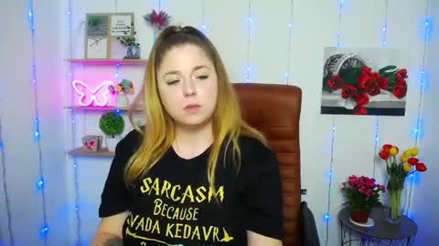 Jess online show from March 12, 2025, 10:16 am