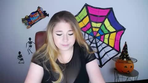 Jess online show from October 20, 2025, 6:25 am