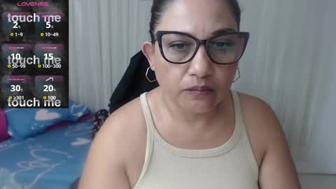paola online show from January 25, 2025, 5:29 am