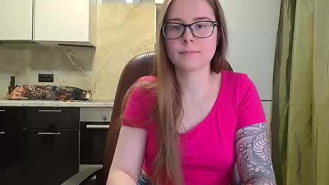 Snapshot of jessy_yng chatting on October 9, 2025, 11:41 am jessy_yng online show from October 9, 2025, 11:41 am