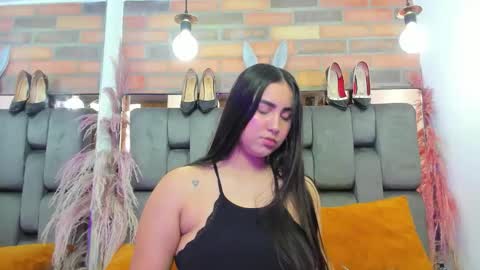 JESSY CORTES online show from October 23, 2025, 3:44 pm