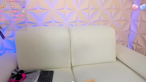 Snapshot of jessymorgan_ chatting on February 15, 2025, 3:42 am Jessy Morgan online show from February 15, 2025, 3:42 am