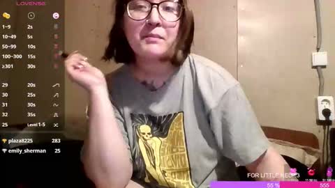 Snapshot of jessystoune1 chatting on October 19, 2025, 7:09 am Bye everyone i cant see any reason to stay here wish u luck online show from October 19, 2025, 7:09 am