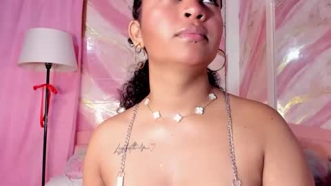 Jessy online show from November 7, 2025, 2:39 pm