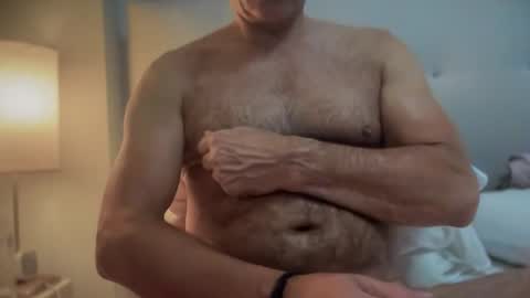 Jesuiscoquin online show from December 17, 2025, 12:22 pm