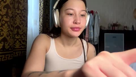 Snapshot of jesusitacatts chatting on November 19, 2025, 8:03 am Lynn online show from November 19, 2025, 8:03 am