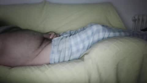 jesuslove27 online show from November 26, 2025, 8:43 pm