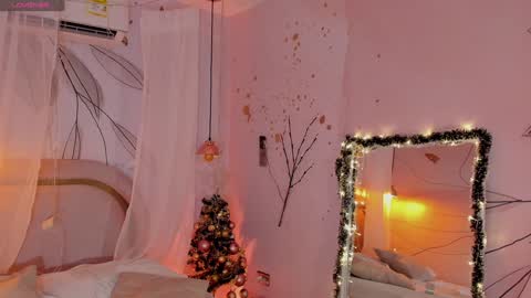 Jessica online show from December 18, 2024, 3:15 am