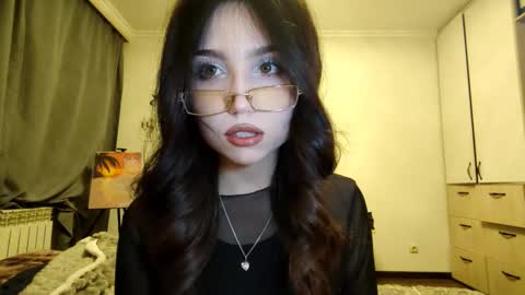 Snapshot of jettanicolay chatting on December 20, 2025, 12:45 pm I am Gina ntmu Lets hit 10 Thumbs Up together online show from December 20, 2025, 12:45 pm