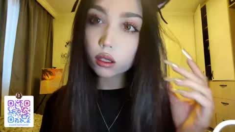 Snapshot of jettanicolay chatting on January 8, 2026, 6:26 am I am Gina ntmu Lets hit 10 Thumbs Up together online show from January 8, 2026, 6:26 am