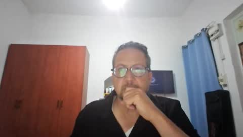 jewbitch1 online show from October 1, 2025, 2:17 am