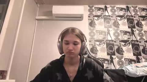 Helgi online show from November 23, 2025, 2:06 pm