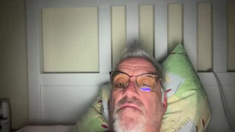 jewlronny online show from December 3, 2025, 5:59 am