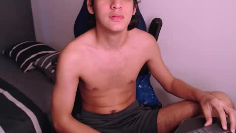 jey_foxx online show from October 24, 2025, 7:21 pm