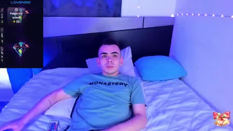 Snapshot of jey_keler chatting on December 29, 2024, 11:29 am jey keler online show from December 29, 2024, 11:29 am