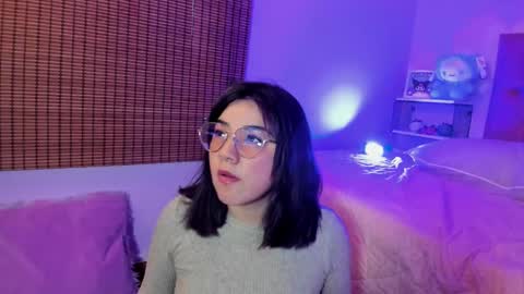 Snapshot of jeylee_ chatting on September 24, 2025, 11:13 am Jeyy online show from September 24, 2025, 11:13 am