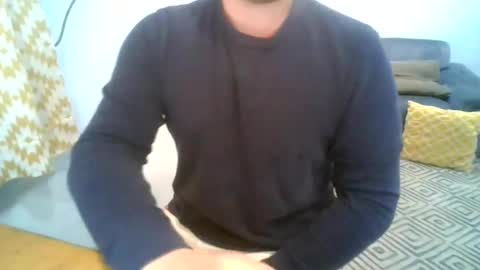 Snapshot of jezz047 chatting on July 31, 2026, 12:43 am jezz047 online show from July 31, 2026, 12:43 am