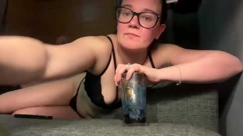 jg0907 online show from February 11, 2025, 9:25 pm