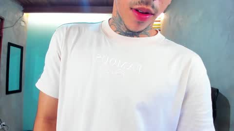 Snapshot of jharol_cardona chatting on December 29, 2024, 1:34 am Jharol online show from December 29, 2024, 1:34 am