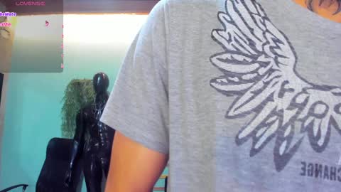 Snapshot of jharol_cardona chatting on January 31, 2025, 1:33 am Jharol online show from January 31, 2025, 1:33 am