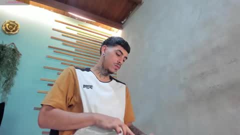 Snapshot of jharol_cardona chatting on September 20, 2025, 1:39 am Jharol online show from September 20, 2025, 1:39 am