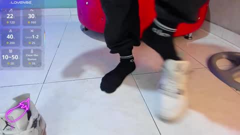 Snapshot of jharol_cardona chatting on October 8, 2025, 1:14 am Jharol online show from October 8, 2025, 1:14 am