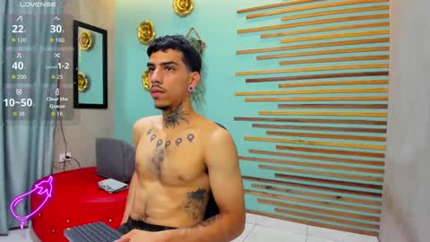 Snapshot of jharol_cardona chatting on October 11, 2025, 1:27 am Jharol online show from October 11, 2025, 1:27 am