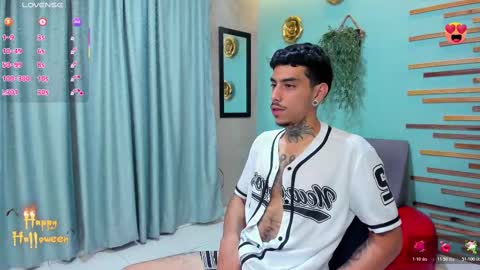 Snapshot of jharol_cardona chatting on October 24, 2025, 1:35 am Jharol online show from October 24, 2025, 1:35 am