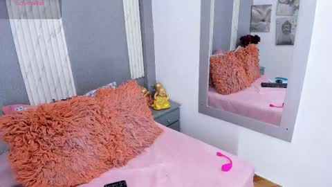 jhasly online show from September 21, 2025, 11:45 am