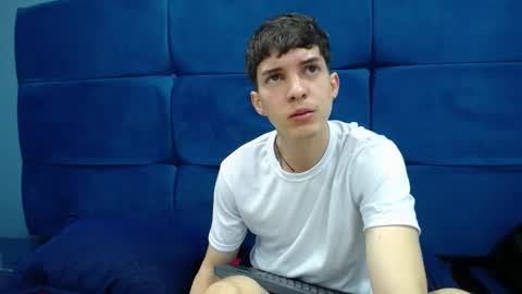 Snapshot of jheampiero chatting on October 12, 2025, 1:43 pm Jheampiero online show from October 12, 2025, 1:43 pm