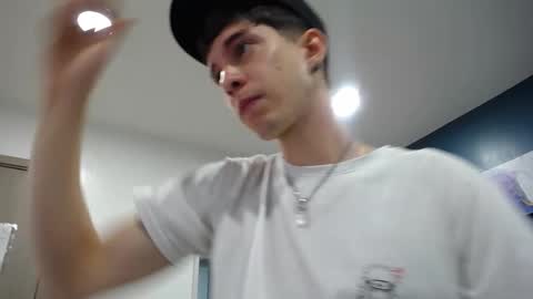 Snapshot of jheampiero chatting on October 14, 2025, 1:56 pm Jheampiero online show from October 14, 2025, 1:56 pm