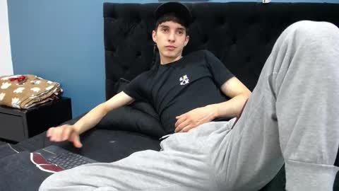 Snapshot of jheampiero chatting on November 5, 2025, 2:06 pm Jheampiero online show from November 5, 2025, 2:06 pm