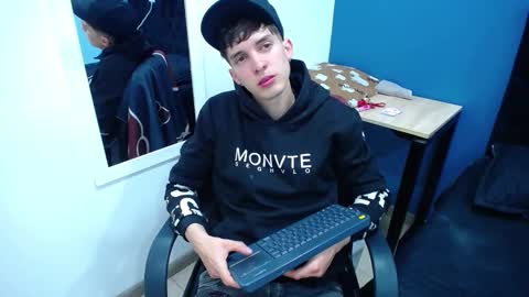 Snapshot of jheampiero chatting on November 11, 2025, 1:55 pm Jheampiero online show from November 11, 2025, 1:55 pm