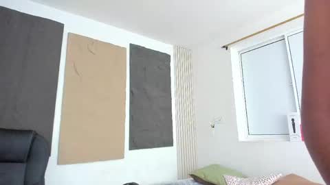 jheremy_wen online show from April 16, 2026, 3:07 am