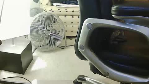 jherm485334 online show from January 24, 2025, 10:51 pm