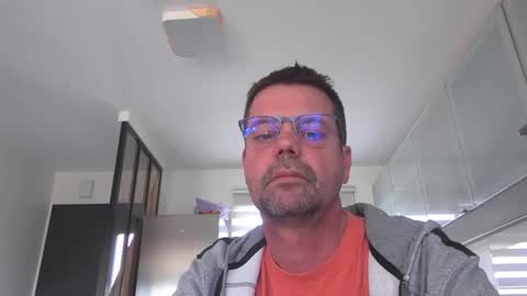 jhmec44000 online show from April 8, 2026, 9:42 am