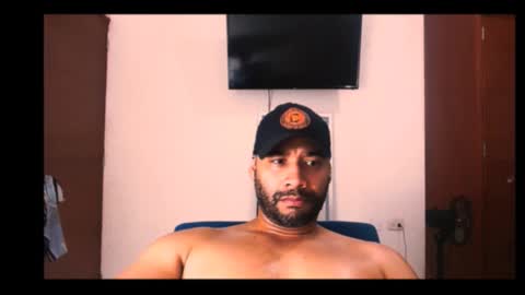 En moreno online show from December 21, 2025, 1:02 am