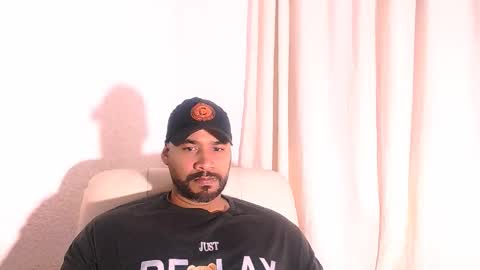 En moreno online show from February 20, 2026, 8:27 am