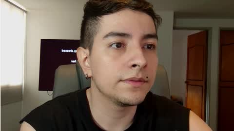 Snapshot of jhoan_saenz chatting on October 9, 2025, 4:49 pm Jhoan Saenz online show from October 9, 2025, 4:49 pm