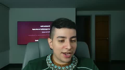 Snapshot of jhoan_saenz chatting on October 25, 2025, 11:54 pm Jhoan Saenz online show from October 25, 2025, 11:54 pm