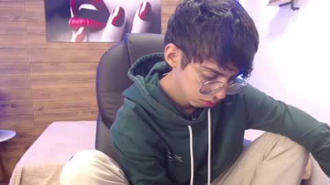 Snapshot of jhoellx chatting on February 22, 2025, 1:02 pm Jhoel online show from February 22, 2025, 1:02 pm