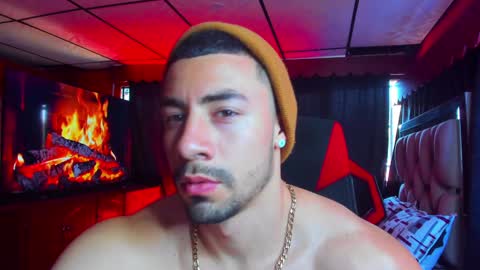 Snapshot of jhojanstrong_ chatting on January 15, 2025, 9:51 pm Jhojan Strong online show from January 15, 2025, 9:51 pm