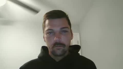 jholls online show from February 9, 2025, 11:47 am