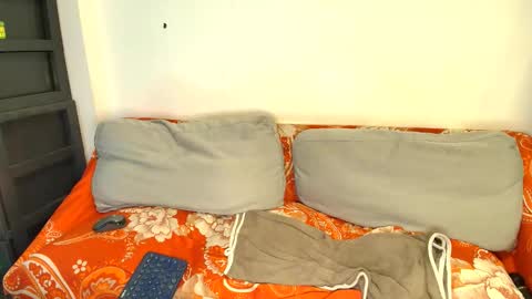 jhon_gade online show from October 21, 2025, 4:24 am