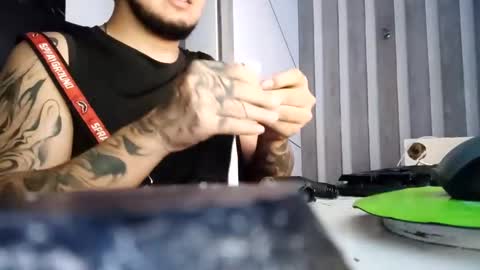 jhon online show from February 16, 2025, 5:48 am